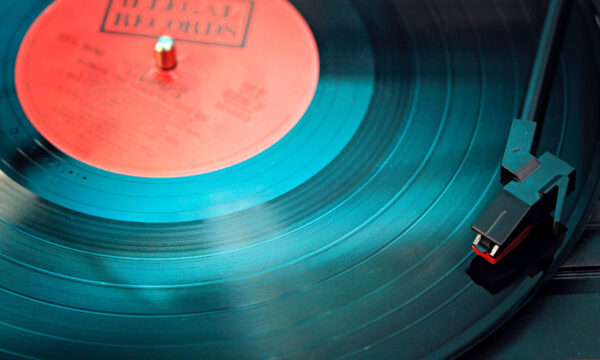 audio-close-up-electronics-1389429 audio-close-up-electronics-1389429